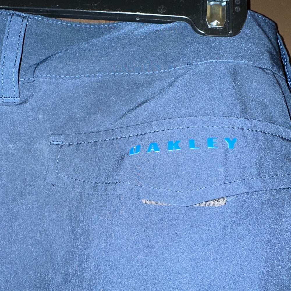Men’s Oakley shorts